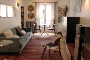 ANDREINA BELFORT - Andreina Belfort Paris 